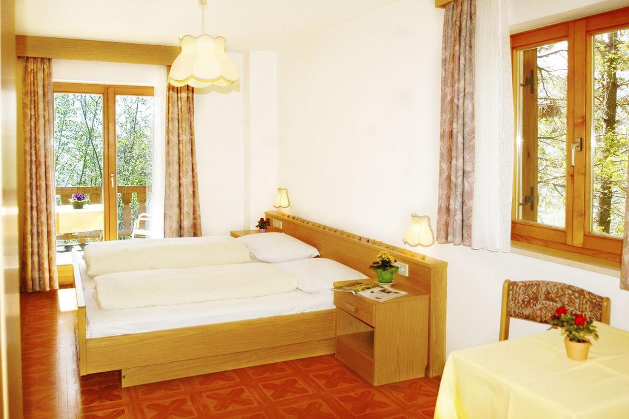 Doppelzimmer mit Balkon